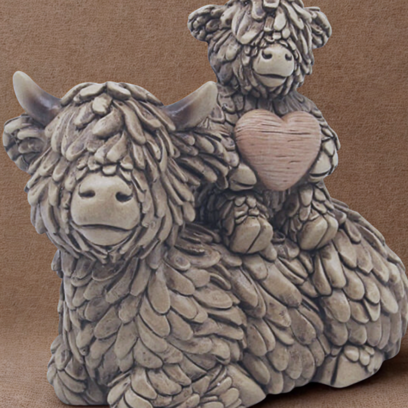 Hughie Highland Cow Pair