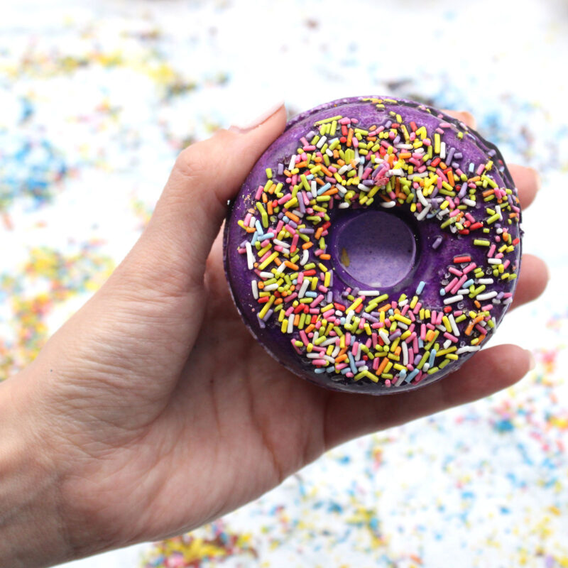 Blackberry & Almond Bath Donut
