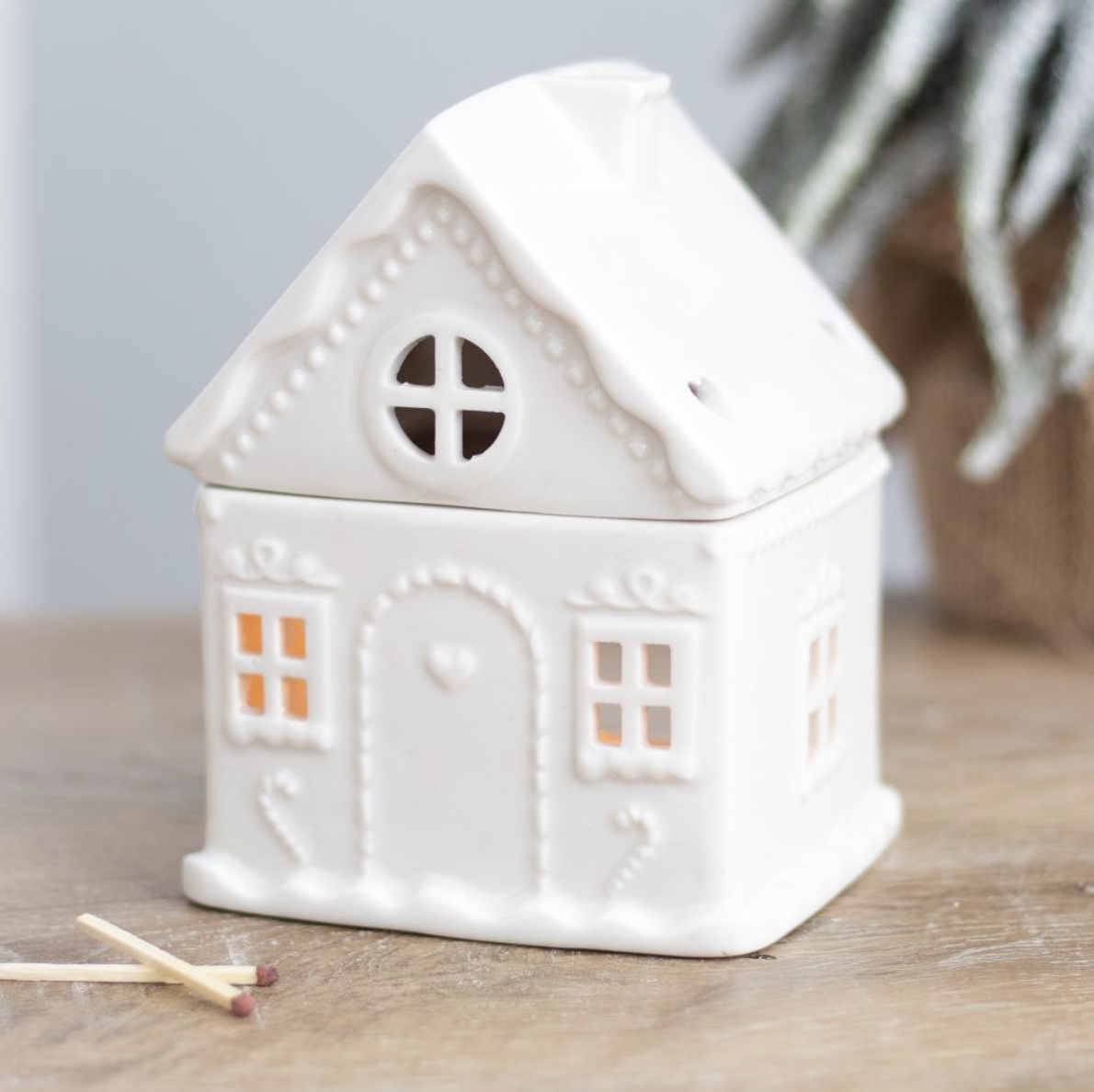 Gingerbread House Oil Burner