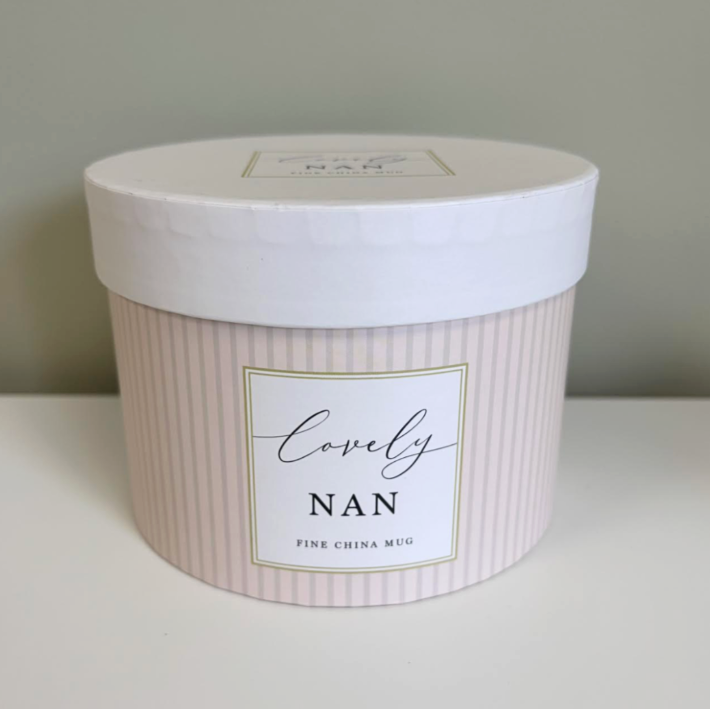 Lovely Nan Bow Mug - Image 2