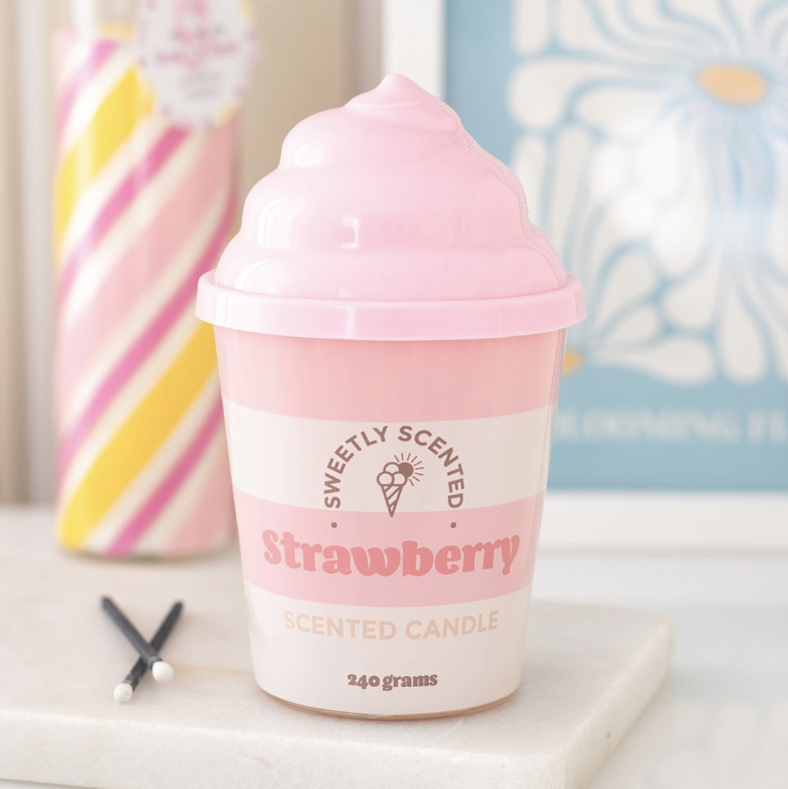 Strawberry Scented Candle